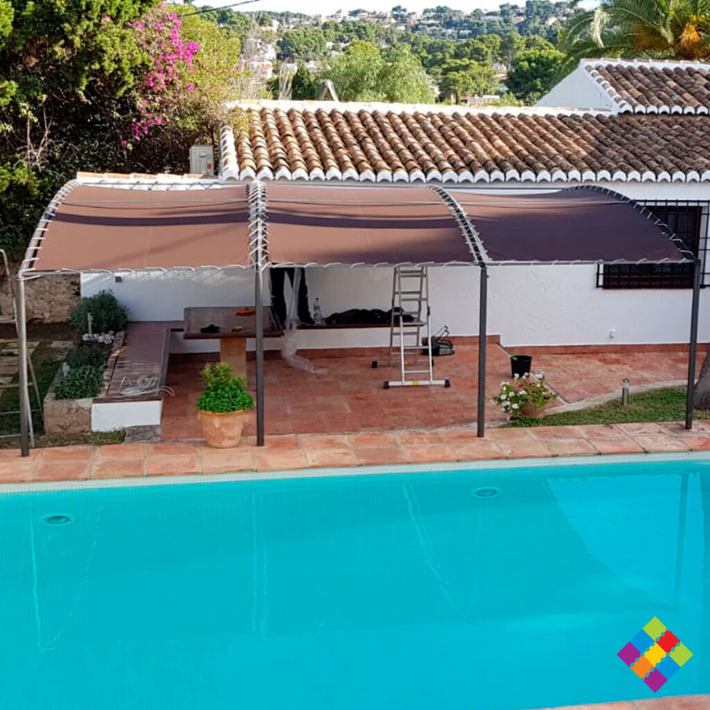 Tapicería a medida y sustitución de lonas en Requena